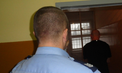 Nieletni bandyci pobili mężczyznę