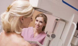 Okazja dla kobiet na bezpłatne badanie piersi. Mammobus w gminie Stoszowice