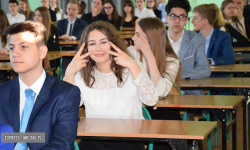 Dyrektorzy większości szkół deklarują: testy gimnazjalne odbędą się zgodnie z planem