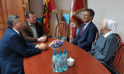 Stypendia od sióstr Diakonis dla uczniów Szkoły Podstawowej nr 1