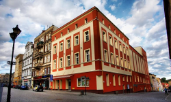 Na dachu Ząbkowickiego Ośrodka Kultury zostanie umiejscowiona stacja bazowa sieci Plus?