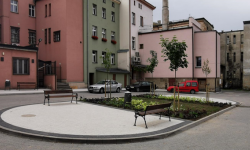 Kolejne podwórko zostanie zrewitalizowane. Gmina szuka wykonawcy