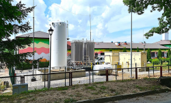 Hala sportowa zmodernizowana, budowa stacji regazyfikacyjnej zakończona