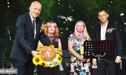Rolnicy świętowali w Henrykowie. Znamy sołectwo z najładniejszym wieńcem i zasłużonych rolników