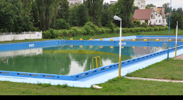 Do tej pory w Ząbkowicach Śląskich basen był kojarzony głównie z otwartą pływalnią przy ulicy Żeromskiego