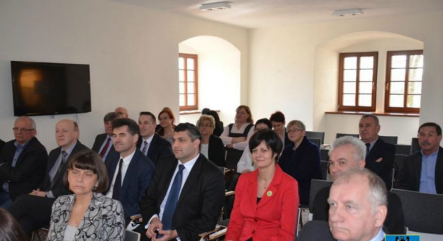 Samorządowcy z powiatu ząbkowickiego podczas spotkania z przedstawicielami DSDiK