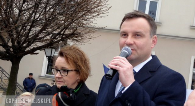 W kwietniu podczas kampanii wyborczej Andrzej Duda pojawił się w Ząbkowicach Śląskich. Spotkał się z mieszkańcami w centrum miasta i przedstawiając swój program wyborczy prosił obywateli o wsparcie