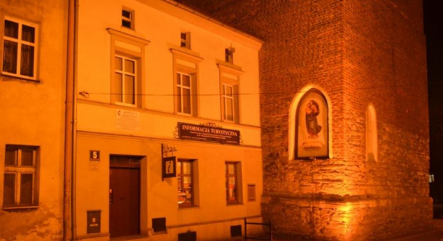 Punkt Informacji Turystycznej przy ul. św. Wojciecha w Ząbkowicach Śląskich