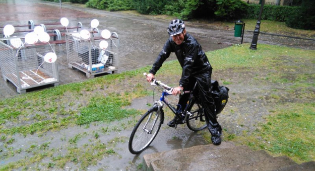 Dominik Dobrowolski odwiedził Ziębice w ramach akcji „Cycling Recycling”