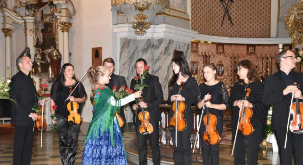 Koncert organowy w połączeniu z orkiestrą symfoniczną w bardzkiej bazylice