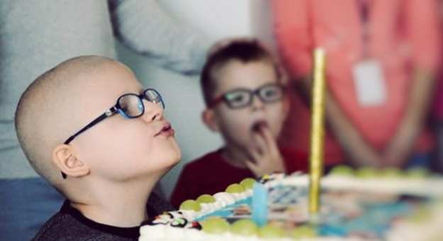 U dziewięcioletniego Olka Bilińskiego z Ziębic w zeszłym tygodniu zdiagnozowano drugą wznowę białaczki. Chłopczyk stoi na granicy życia...