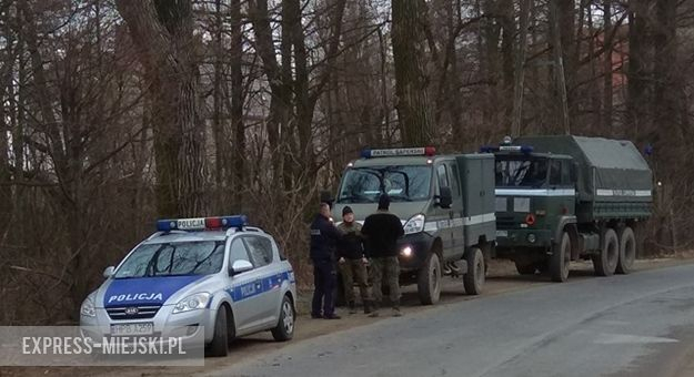 Na miejscu interweniowali policjanci i saperzy z Brzegu