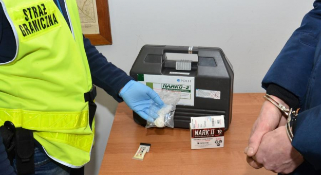 Ilość amfetaminy, jaką przechwycili funkcjonariusze Straży Granicznej wystarczyłaby na sporządzenie kilkunastu porcji