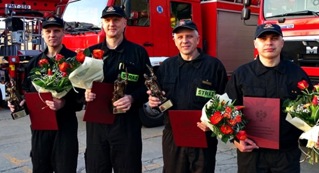 Pożegnanie strażaków-zawodowców odchodzących na emeryturę