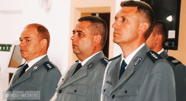 St. asp. Michał Adamczyk (pierwszy z prawej) od 1 sierpnia pełni obowiązki Komendanta Posterunku Policji w Ziębicach
