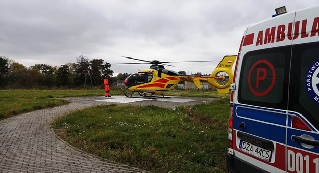 Lądowanie helikoptera LPR na lądowisku w Zabkowicach Śląskich
