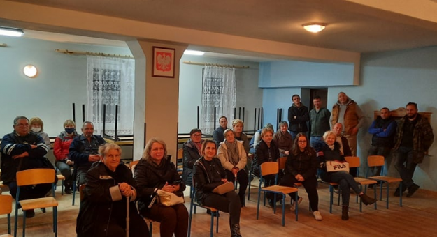 18 października w świetlicy wiejskiej w Rososznicy odbyły się wybory sołtysa Służejowa