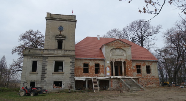 Kalinowice Górne, pałac po pracach remontowych w 2021 r.