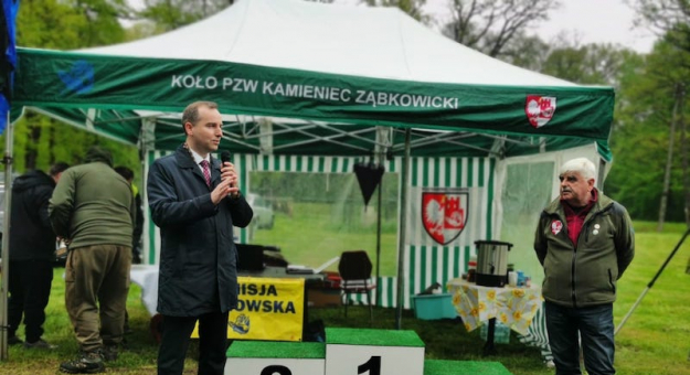 Zawody wędkarskie o puchar burmistrza zainaugurowały Święto Tulipanów w Kamieńcu Ząbkowickim