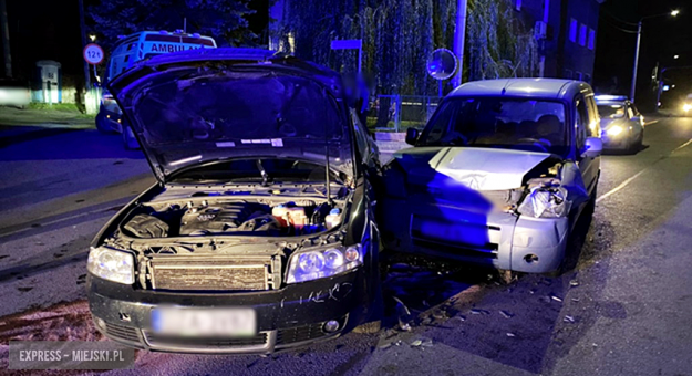 Zderzenie dwóch samochodów osobowych w Bobolicach [foto]