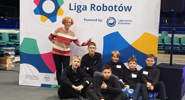 Uczniowie ze Szkoły Podstawowej w Budzowie z sukcesami w „Lidze Robotów"