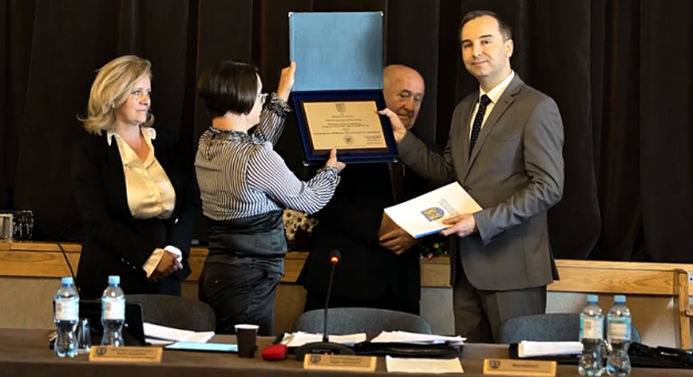 Burmistrz Marcin Czerniec z tytułem Honorowego Obywatela Miasta Kamieniec Ząbkowicki