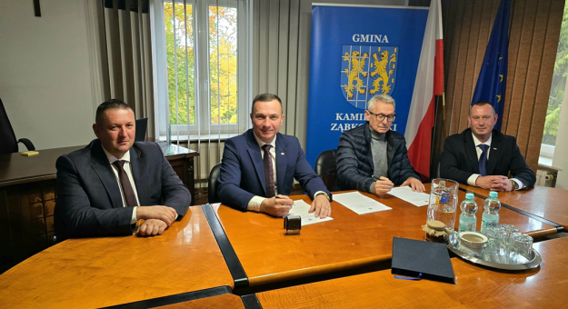 Podpisano umowę na przebudowę drogi dojazdowej do grunjtów rolnych w Śremie