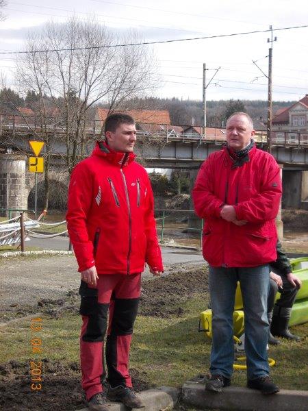 Sprzątanie terenów wokół rzeki Nysa Kłodzka