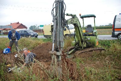 Uszkodzony rurociąg zasilał dopływ gazu do osiedla domków jednorodzinnych w Jaworku 
