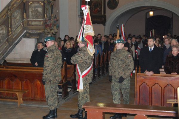 Uroczystość nadania szkole imienia Noblistów Polskich.