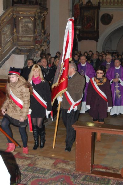 Uroczystość nadania szkole imienia Noblistów Polskich.