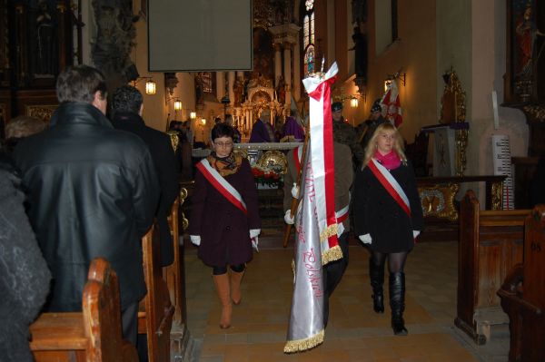 Uroczystość nadania szkole imienia Noblistów Polskich.