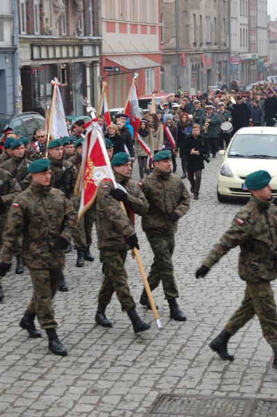 Uroczystość nadania szkole imienia Noblistów Polskich.