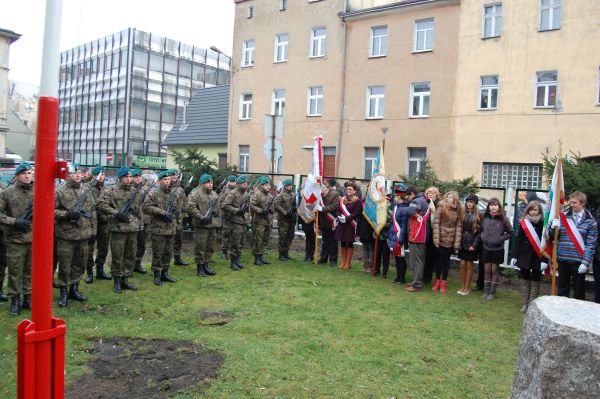 Uroczystość nadania szkole imienia Noblistów Polskich.