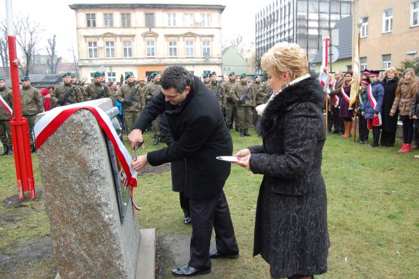 Uroczystość nadania szkole imienia Noblistów Polskich.