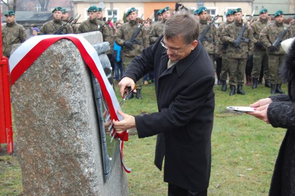 Uroczystość nadania szkole imienia Noblistów Polskich.