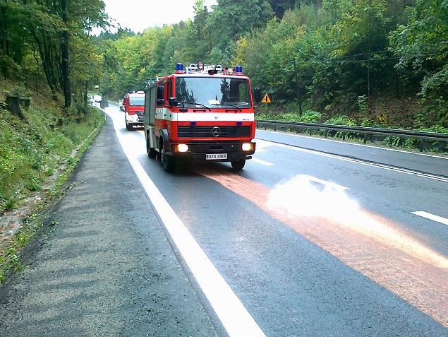 Rozlany olej napędowy na krajowej "ósemce"