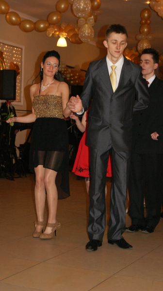 Przedmaturalny bal uczniów z ZSP Ziębice
