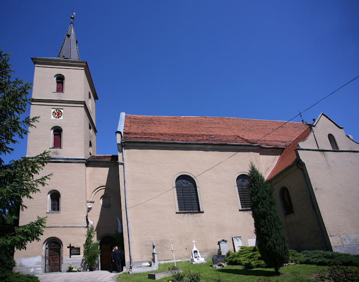 Widok kościoła z zewnątrz