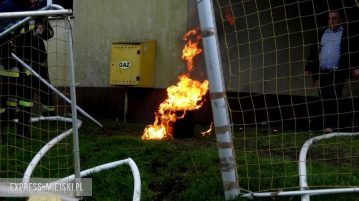 Dwóch nieletnich doprowadziło do pożaru na terenie szatni klubowej Unii Bardo