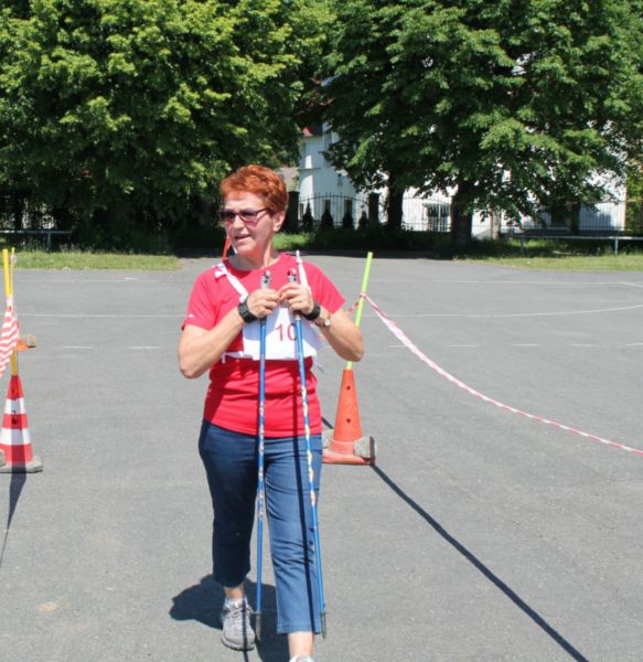 Zawody nordic-walking w Ząbkowicach Śląskich zorganizowane przez ZUTW