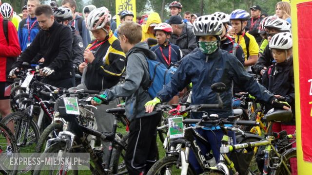 16. Powiatowy Rajd Rowerowy. Tym razem start i meta zostały usytuowane na boisku w Tarnowie