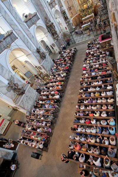 Koncert Zespołu Pieśni i Tańca „Śląsk” w bardzkiej bazylice