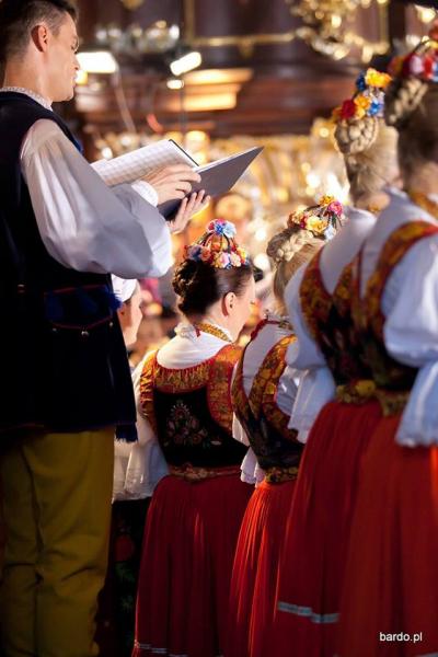 Koncert Zespołu Pieśni i Tańca „Śląsk” w bardzkiej bazylice