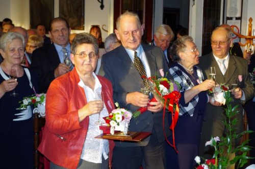 25 par obchodziło 50-lecie pożycia małżeńskiego. Jedna świętowała 60. rocznicę