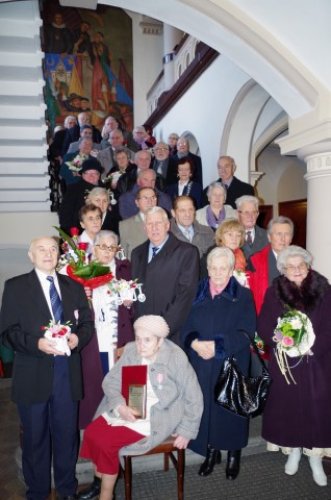 25 par obchodziło 50-lecie pożycia małżeńskiego. Jedna świętowała 60. rocznicę