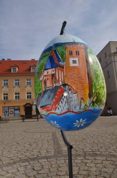 Na ząbkowickim rynku zauważalny jest już klimat świąt Wielkanocnych