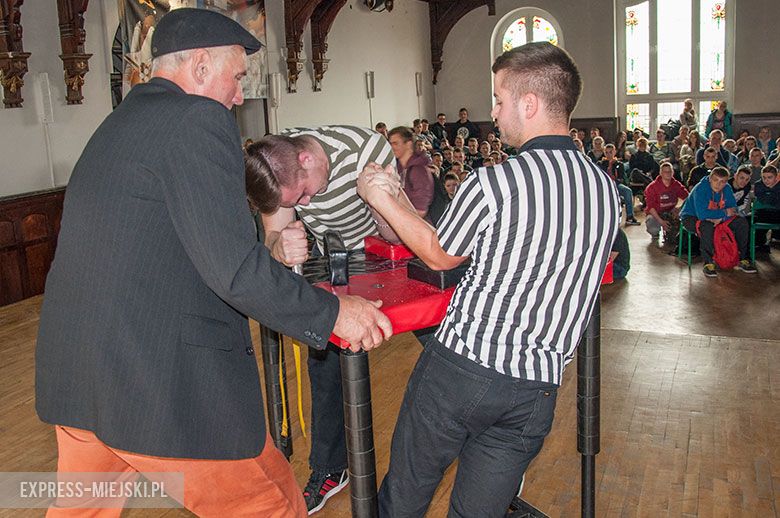 Mistrzostwa Szkół Ponadgimnazjalnych w armwrestlingu - Ząbkowice Śląskie 2016