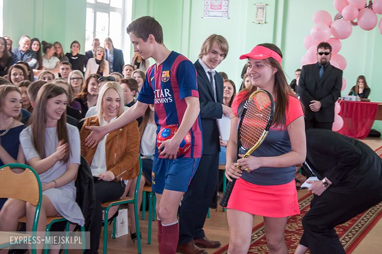 Maturzyści z ogólniaka zakończyli rok szkolny