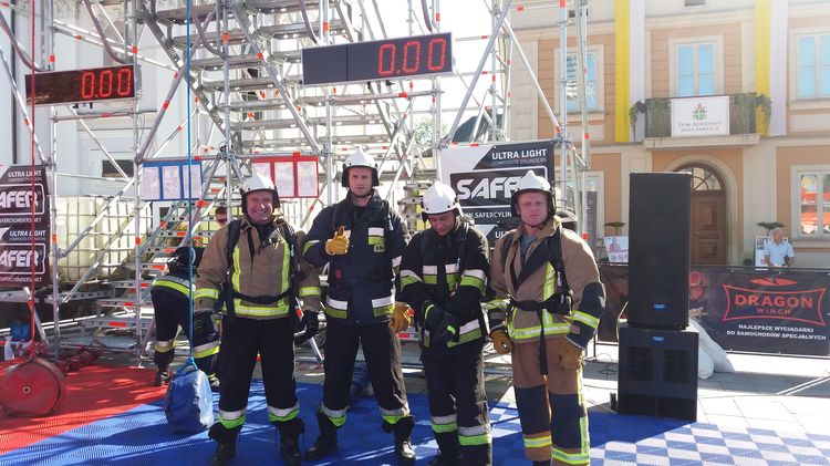 Firefighter Combat Challenge Łódź z udziałem ząbkowickich strażaków